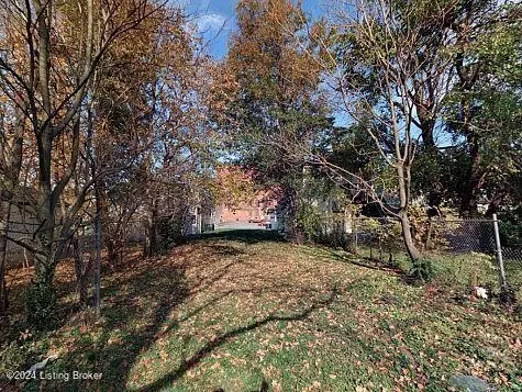 2408 W Market St, Louisville, KY 40212