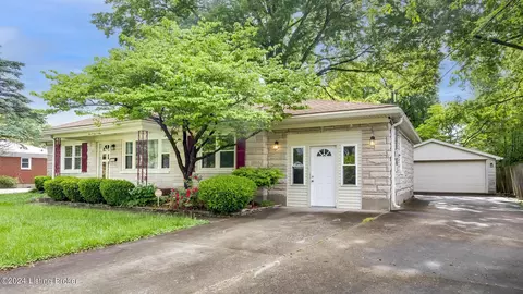 10409 Casa Landa Dr, Louisville, KY 40272