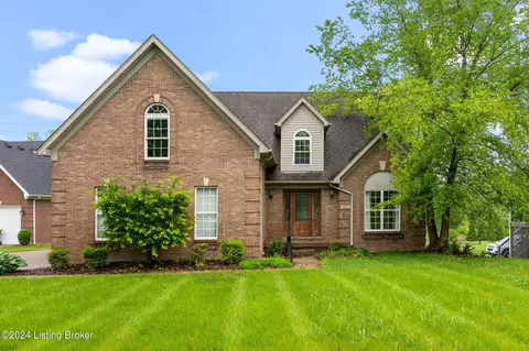 4511 Stone Lakes Dr, Louisville, KY 40299