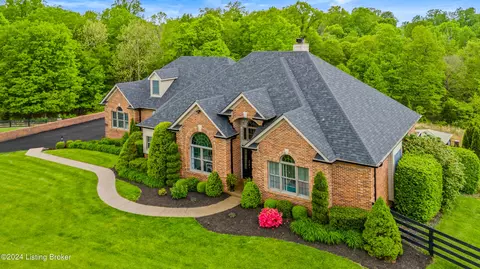 7098 Corydon Ridge Rd, Lanesville, IN 47136