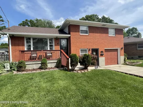 4303 Lahnna Dr, Louisville, KY 40216