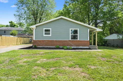 4804 Shasta Trl, Louisville, KY 40218