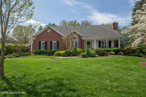 7903 Grenoble Ln, Prospect, KY 40059