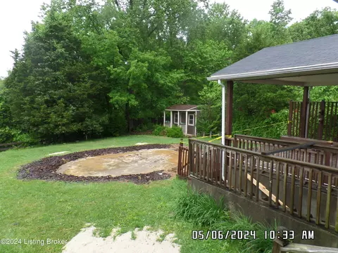 383 E Spring St, Radcliff, KY 40160 photo 8