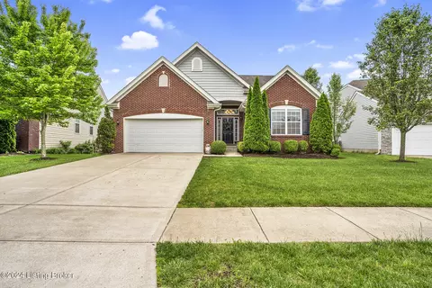 16602 Rockcrest View Ln, Louisville, KY 40245