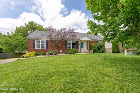 1241 Cottonwood Ct, Simpsonville, KY 40067