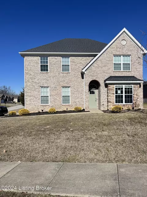 11701 English Meadow Dr, Louisville, KY 40229