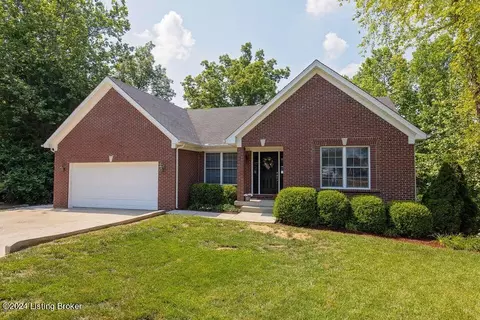 8706 Riverbirch Ct, Pewee Valley, KY 40056