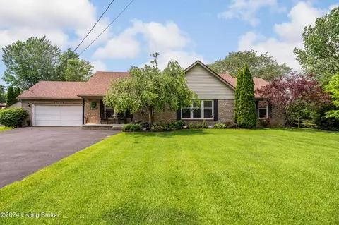 10308 Villa Dr, Louisville, KY 40272