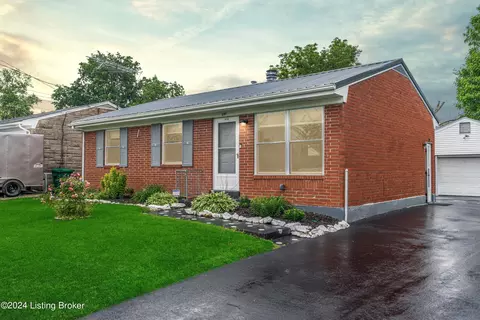 197 Greenbriar Ln, Louisville, KY 40229