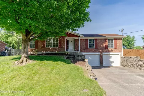 10208 Eve Adam Dr, Louisville, KY 40272