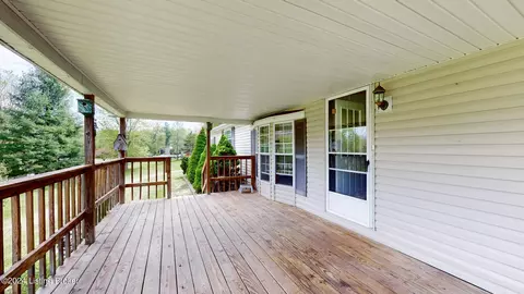 Exterior - 4265 Trinity Ln, Pendleton, KY 40055 photo 8 of 13