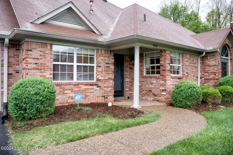 9407 Springmont Pl, Louisville, KY 40241