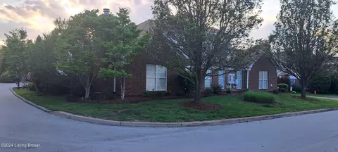 422 Eastgate Village Wynde, Louisville, KY 40223