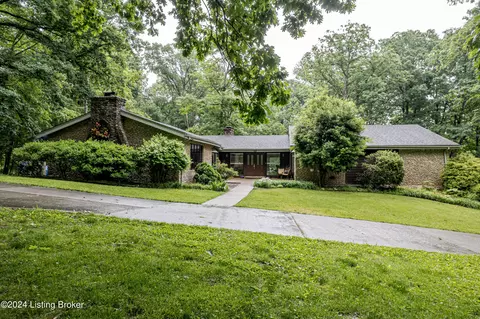 300 Ferncliff Rd, Brandenburg, KY 40108