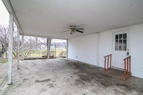 Exterior - 123 Spring St, Milton, KY 40045 photo 2 of 11