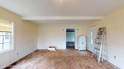 Living - 123 Spring St, Milton, KY 40045 photo 1 of 4