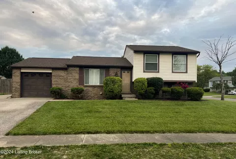 716 Fernwood Ct, Clarksville, IN 47129