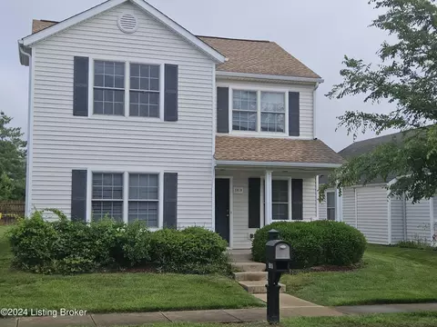 5818 Bay Harbor Dr, Louisville, KY 40228