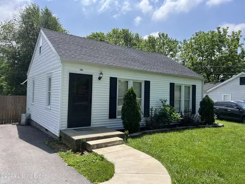 7003 Capella Ln, Louisville, KY 40258
