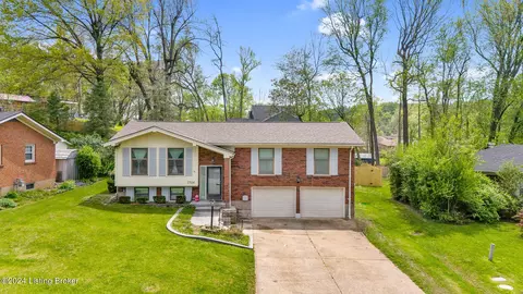 1504 Dellwood Dr, Louisville, KY 40216