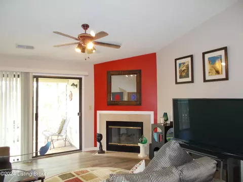 3909 Yardley Ct #310, Louisville, KY 40299