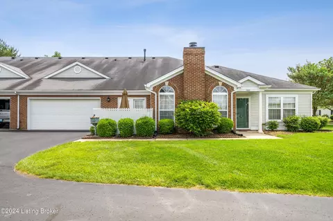 6210 River Terrace Pl, Louisville, KY 40258