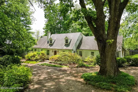 2000 Evergreen Rd, Anchorage, KY 40223