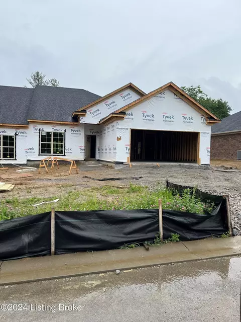 65 Cherokee Dr, Shelbyville, KY 40065