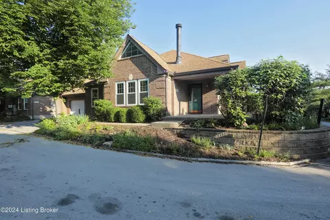 2202 Eastbridge Ct, Louisville, KY 40223
