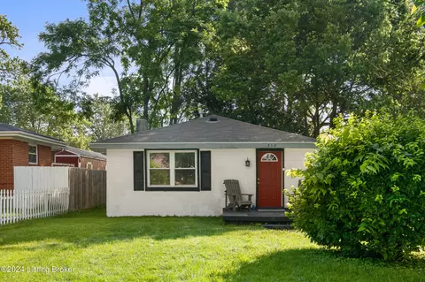 712 Amanda B Cole Ave, Jeffersonville, IN 47130