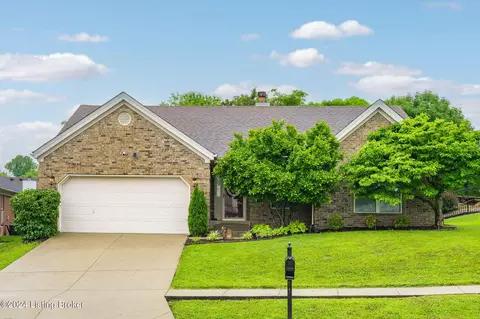 9202 Wellington Hill Ct, Louisville, KY 40291