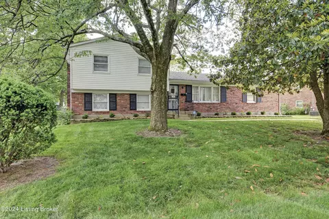 7908 Brynwood Ct, Louisville, KY 40291