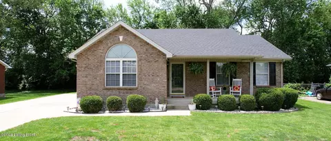 111 Quiet Springs Dr, Bardstown, KY 40004