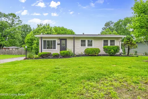 9919 Scrim Ave, Louisville, KY 40272