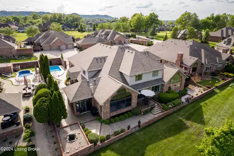 12211 Bridgeway Ct, Sellersburg, IN 47172