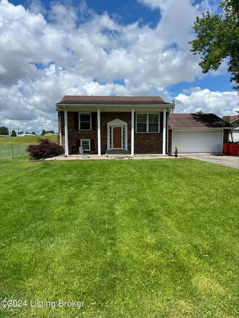 107 Meadowview Ln, Cecilia, KY 42724