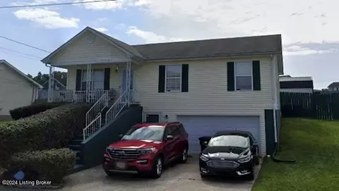 120 Monroe St, Radcliff, KY 40160