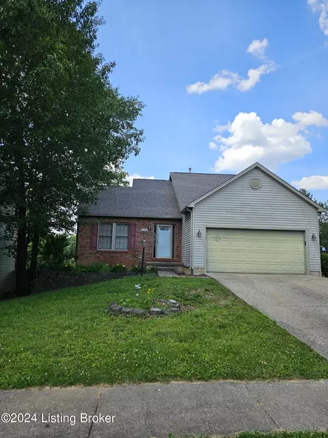 5315 Big Sky Dr, Louisville, KY 40229