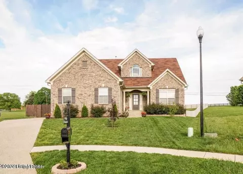 178 Aspen Green Ct, Mount Washington, KY 40047