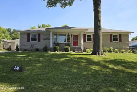 226 Springbrook Dr, Shepherdsville, KY 40165