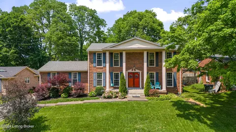 9015 Lethborough Dr, Louisville, KY 40299