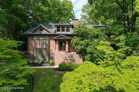 84 Valley Rd, Louisville, KY 40204