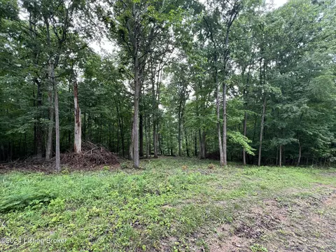 112 Beechmont Dr, Mammoth Cave, KY 42259