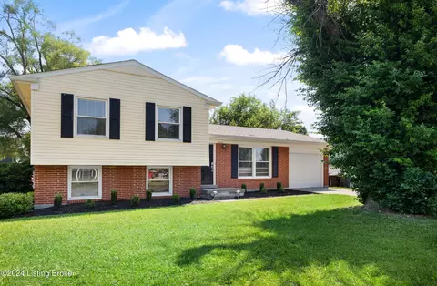 2417 Langdon Dr, Louisville, KY 40242