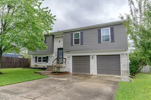 10404 Gaudet Ct, Jeffersontown, KY 40299