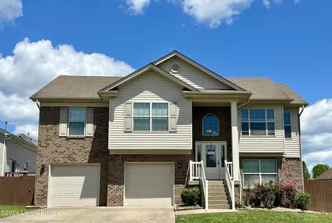 278 Berger Farm Dr, Mount Washington, KY 40047