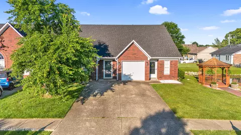 133 Miles Dr, Shepherdsville, KY 40165