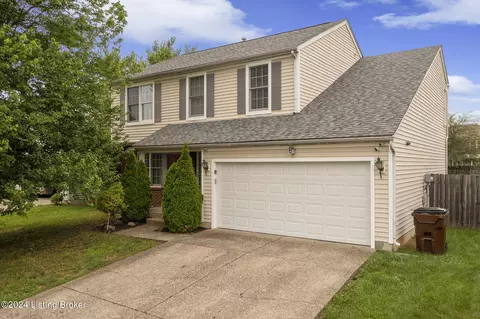 4409 Fallen Apple Ln, Louisville, KY 40218