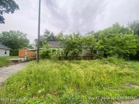 135 Spring St, Charlestown, IN 47111